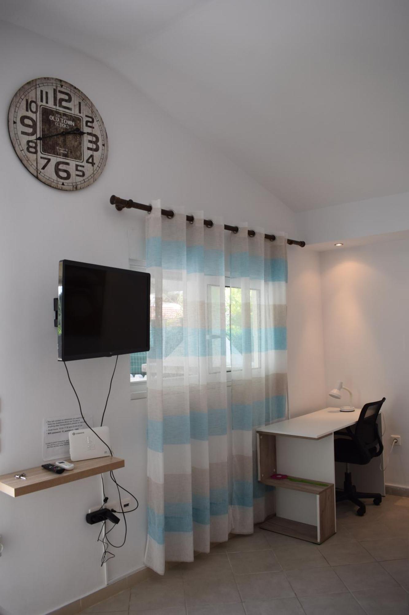 R Apartment Artemida  Ngoại thất bức ảnh